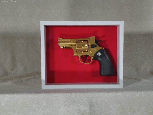 FULL SIZE GOLD SMITH & WESSON REVOLVER