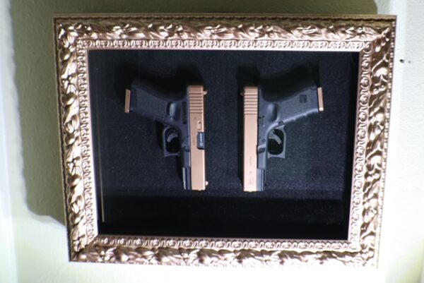 DOUBLE GLOCK