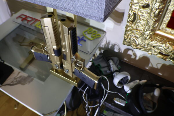 DOUBLE DESERT EAGLE TOUCH TABLE LAMP - Image 4